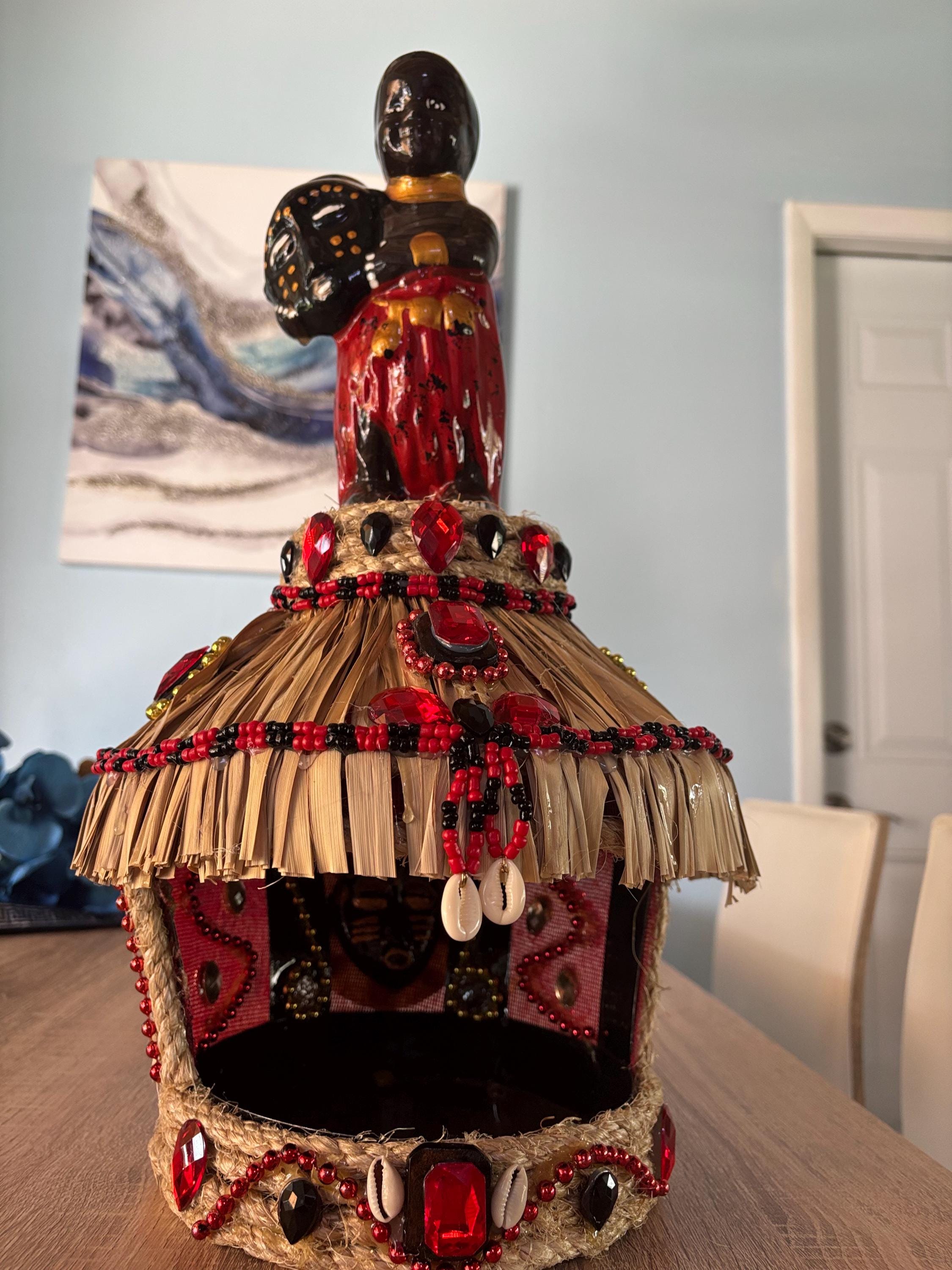 Casita de  Eleggua with Guano Details