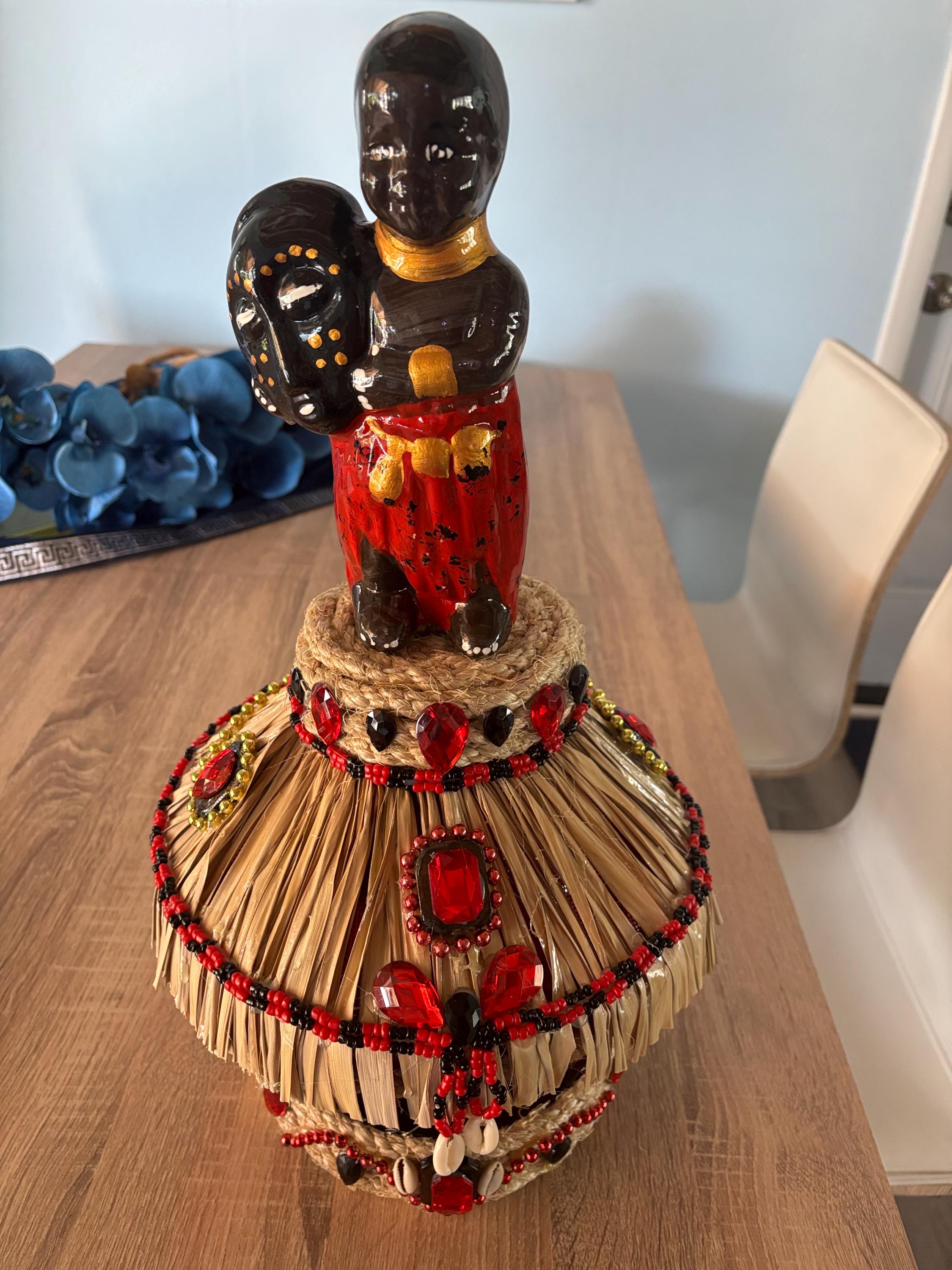 Casita de  Eleggua with Guano Details